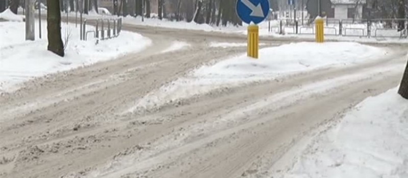 Ruda Śląska przygotowana na opady śniegu. &quot;W magazynach jest już ponad tysiąc ton soli&quot;
