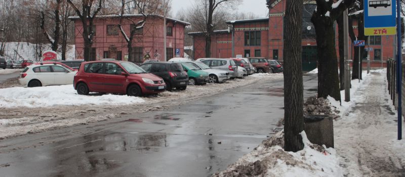 Droga przed dworcem w Chebziu zostanie przebudowana