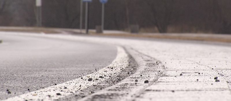 Piraci drogowi „cumują” na wysepkach