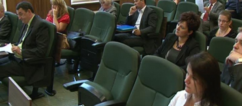 PRZYJĘTO STAWKI OPŁAT ZA ŚMIECI