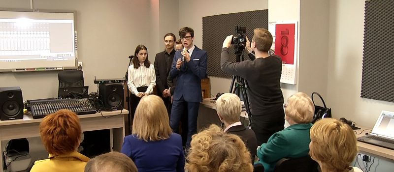 Nagrają, odsłuchają, przerobią... Uczniowie z Rudy Śląskiej z profesjonalnym studiem dźwiękowym