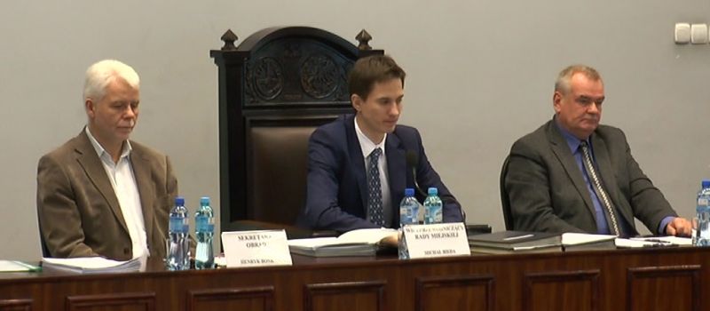 Sesja Rady Miejskiej w Bytomiu - trwała do późnych godzin nocnych
