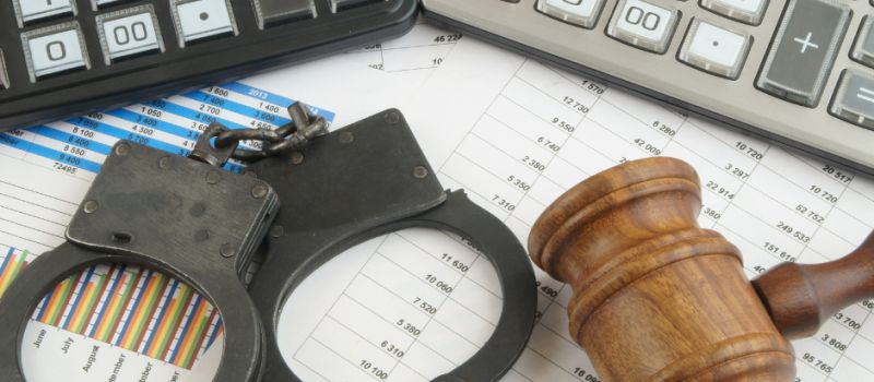 Wyłudziła z NFZ prawie 400 tysięcy złotych