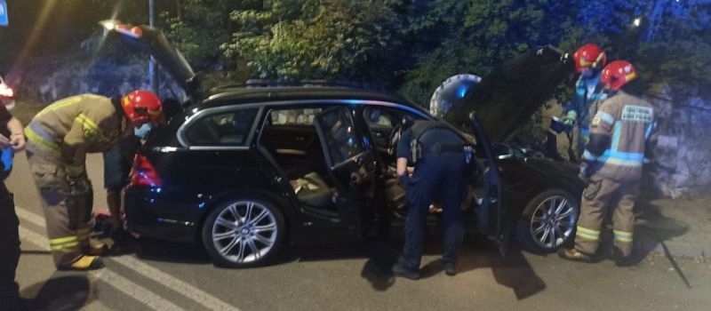 Kierowca BMW nie wyrobił na zakręcie