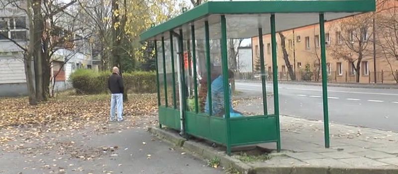 Nowe wiaty przystankowe