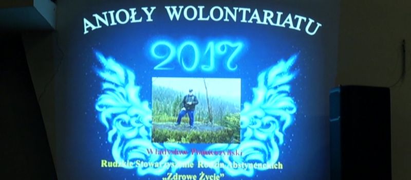 Anioły Wolontariatu 2017 - statuetki dla wolontariuszy