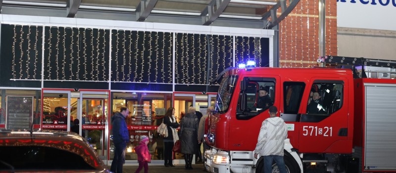 Ewakuacja Centrum Handlowego w Rudzie Śląskiej - Wirku.