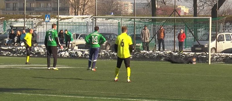 SZOMBIERKI WYGRYWAJĄ W SPARINGACH