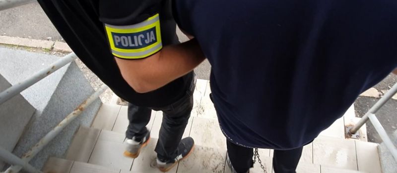 Rudzianin trafił do aresztu za ugodzenie nożem kobiety
