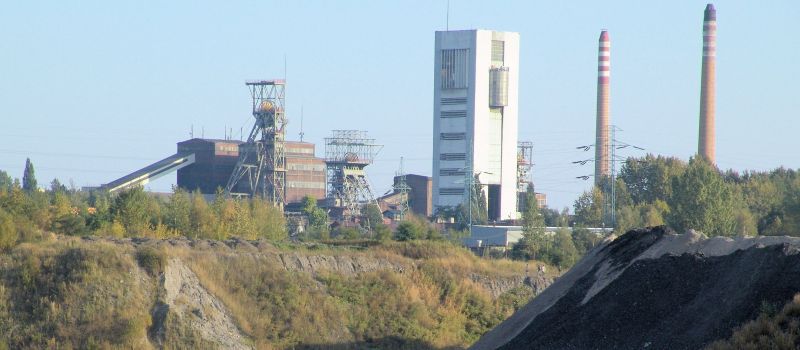 Rząd wstrzymuje wydobycie w śląkich kopalniach