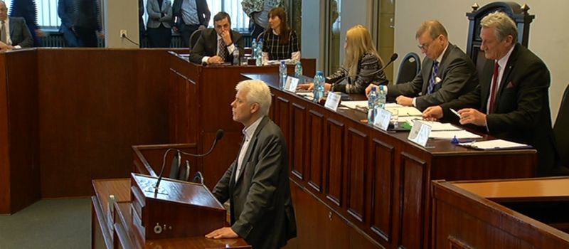 Sesja w Bytomiu. O szkołach i budżecie