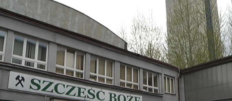 Trwa akcja ratunkowa - kombajn już pracuje