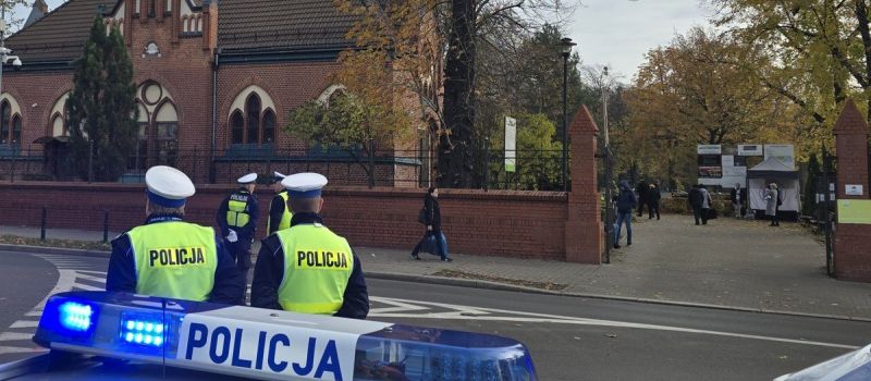 23 wypadki drogowe w okresie Wszystkich Świętych