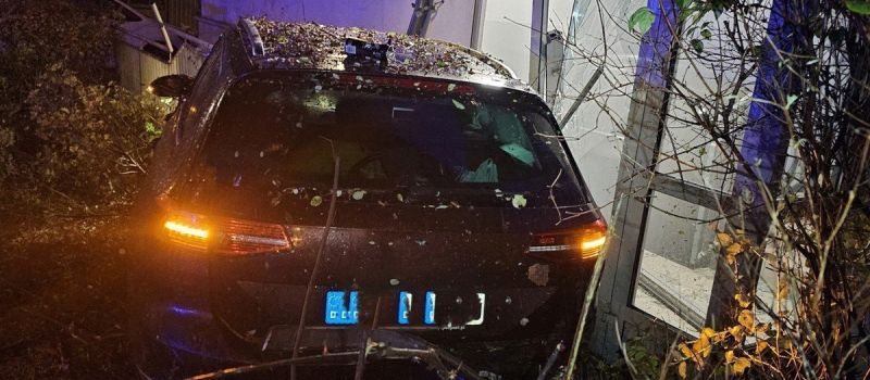 Nietrzeźwy kierowca uderzył w budynek w Gliwicach