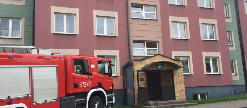 Pożar elewacji w budynku na ul. Kubiny w Rudzie Śląskiej