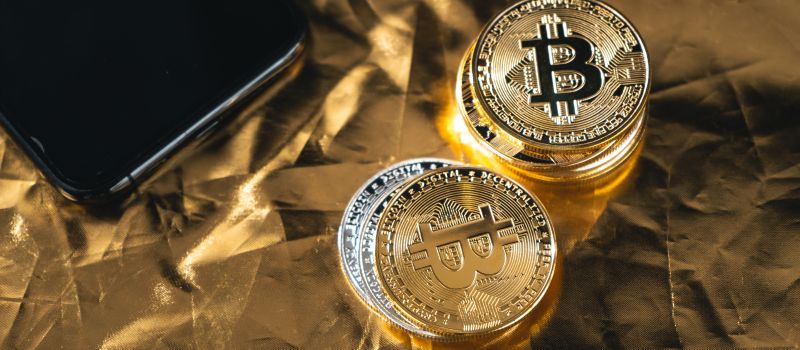 Chciał zainwestować w kryptowaluty, stracił 36 tysięcy złotych