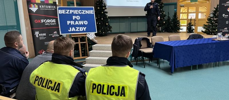 Rajdowiec i policjanci odwiedzili rudzkie LO nr 3