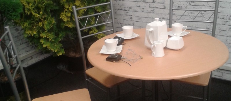 RUSZAJĄ WAKACJE Z TELEWIZJĄ SFERA