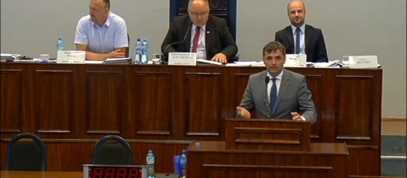 Brak absolutorium dla prezydenta Damiana Bartyli